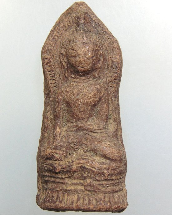 ๒๐ พระพุทธเนื้อดิน