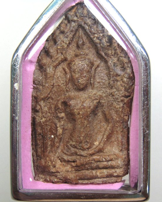 ๒๐ พระขุนแผนเนื้อดิน