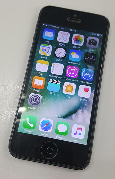 iPhone 5 สีดำ ของแท้ 16GB โมเดลTH/A เครื่องศูนย์ไทย ไม่ติดล็อก รีเซ็ทได้ตลอด 1,990 เท่านั้น คุ้มๆ