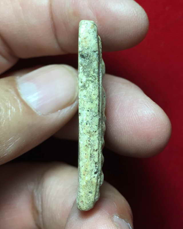 พระสมเด็จหลวงพ่ออยู่กรุวัดดักคะนนชัยนาท(พิมพ์สามชั้นนิยมสุด)องค์ที่ 2