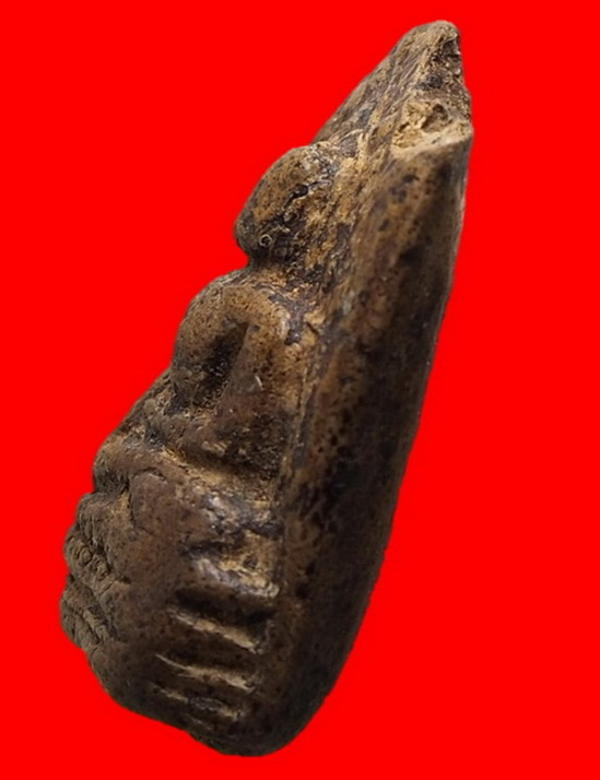 พระคงเขียวคราบเหลืองกรุเก่าเร้าใจร้กเก่าเดิมๆ พระสวยคมชัดสุดคลาสสิค บิ่นเดิมจากกรุตามภาพ