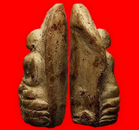 พระคงกรุเก่า พระยอดนิยมสกุลลำพูนฟอร์มตรงองค์ล่ำหนา ตำหนิชัดเจน พระปิ่นเดิมด้างขวาองค์พระ รับประกันแท