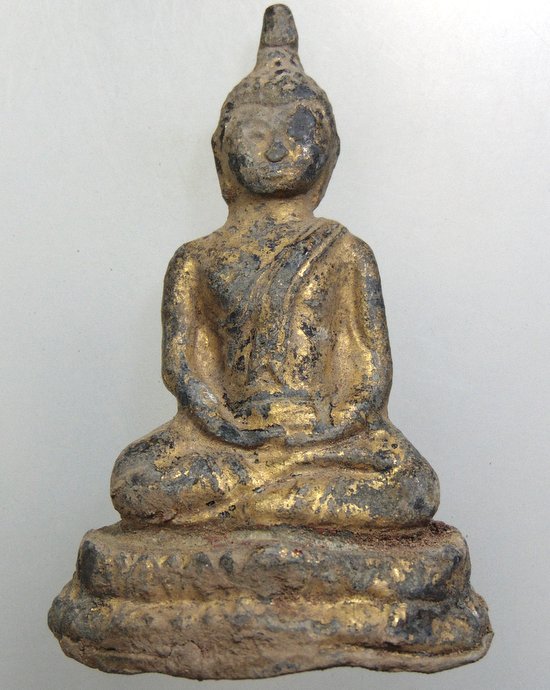 ๒๐ พระบูชาบรรจุกรุ รัก ทอง ดิน เดิม (หน้าตัก 1.5 นิ้ว)