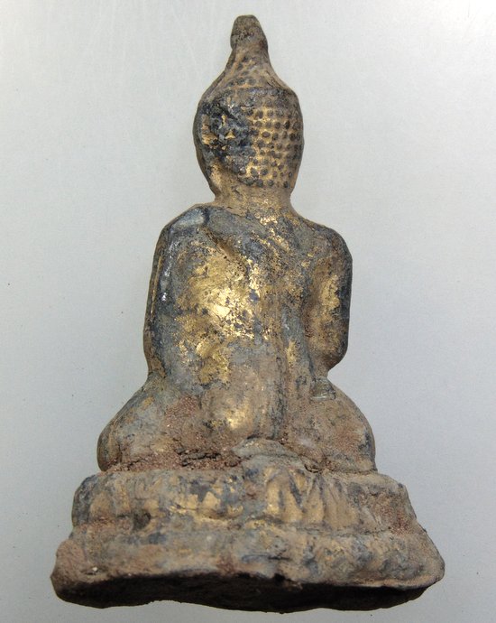 ๒๐ พระบูชาบรรจุกรุ รัก ทอง ดิน เดิม (หน้าตัก 1.5 นิ้ว)