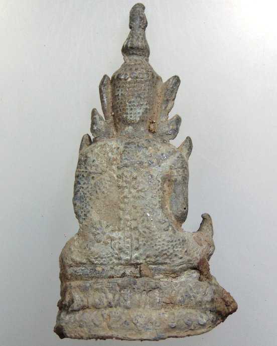๒๐ พระบูชาทรงเครื่อง บรรจุกรุ ดิน เดิม (หน้าตัก 1.5 นิ้ว)