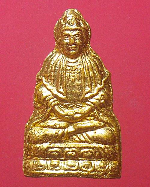 เจ้าแม่กวนอิมเนื้อผงปิดทอง วัดบวรนิเวศวิหาร สมเด็จพระญาณสังวร ทรงเมตตาอฐิษฐานจิตปี35 องค์ที่2