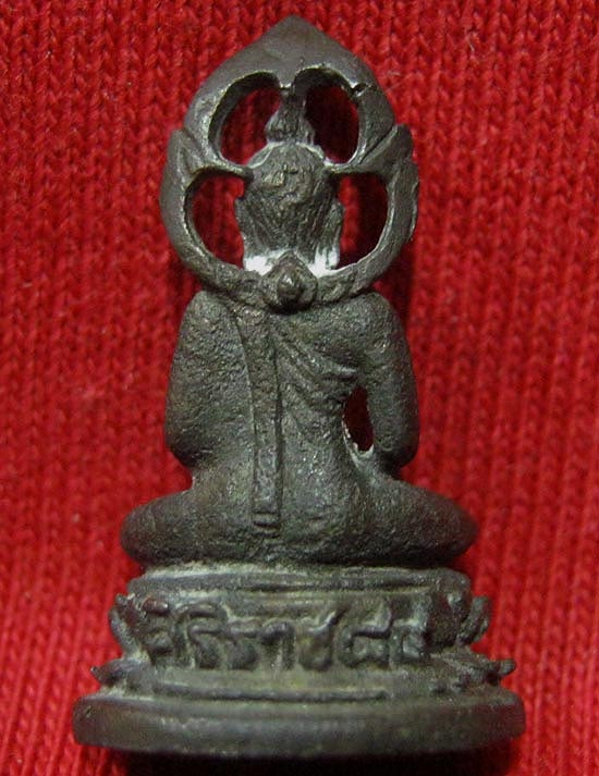 พระชัยวัฒน์ 84 ปี ศิริราช เนื้อนวโลหะ ครับ