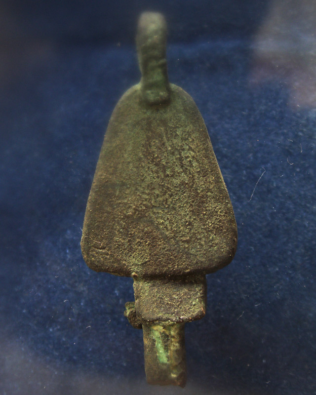 แท้ๆ จากวัด !! เหรียญหล่อจอบใหญ่ หลวงพ่อเงิน รุ่นปืนแตก วัดคงคาราม (บางคลานใต้) ตัดจากช่อกรรมการ (6)