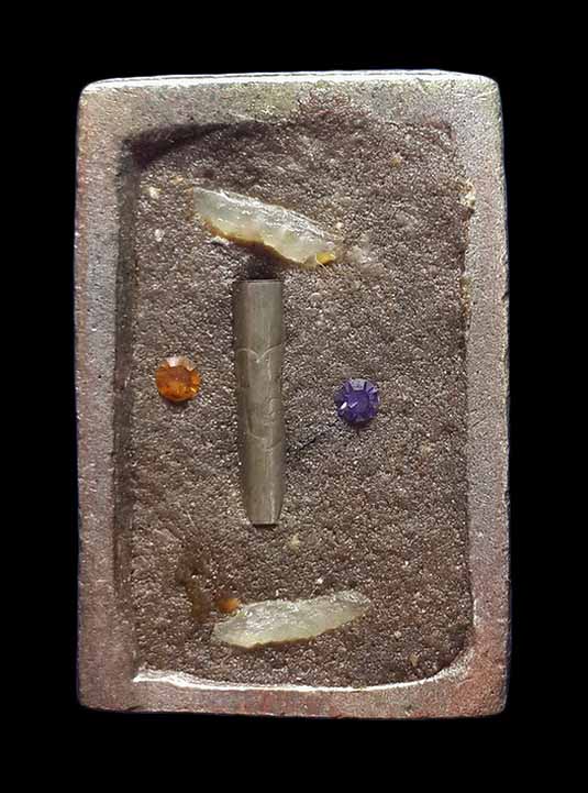 พระปิดตาทองแสนแท่ง หลวงพ่อชำนาญ วัดบางกุฎีทอง จ.ปทุมธานี ปี56 เนื้อนวะ อุดตะกรุดเงิน