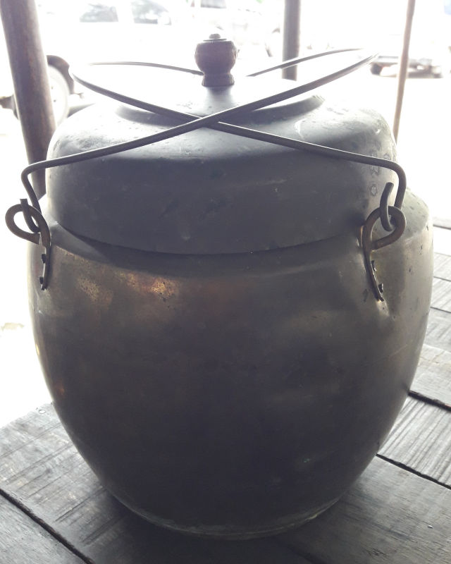 กาต้มน้ำทองเหลืองโบราณ