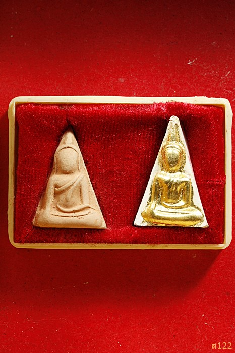 พระนางพญาเนื้อดิน หลวงปู่บุดดา ถาวโร รุ่นอายุ100ปี ...../179