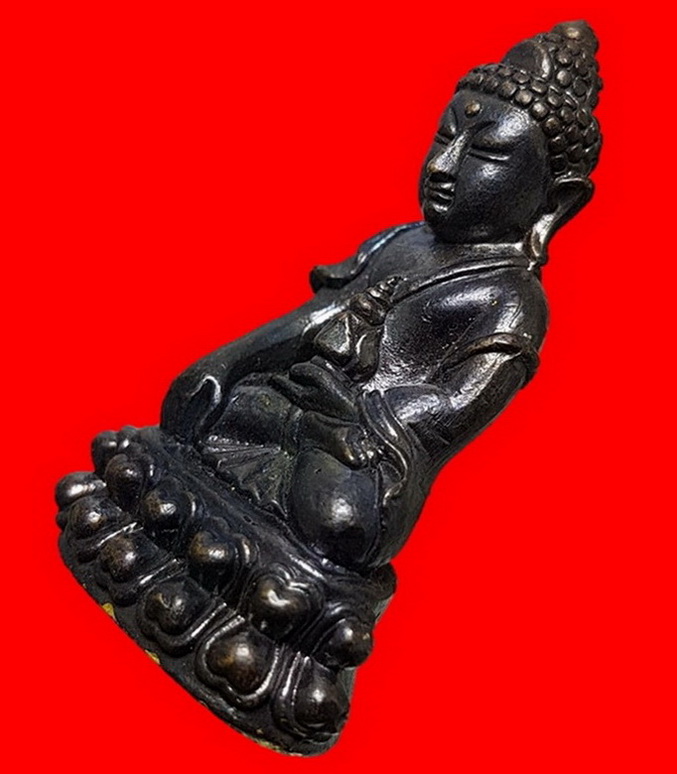พระกริ่งวัดสุทัศน์ เนื้อสัมฤทธิ์ฐานปัดทองคำแท้ ปี2551 พร้อมกล่องกำมะหยี่เดิมๆ