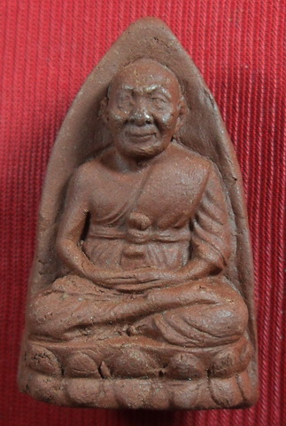  พระหลวงปู่ทวด จัมโบ้ อาจารย์นอง รุ่นเสาร์ห้า ปี 39 ฝังตะกรุดนารายณ์ 9 ดอกครับ