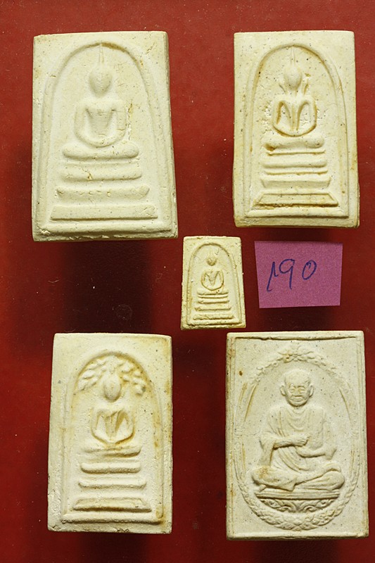 พระสมเด็จ 118 ปี วัดระฆัง ครบชุด 5 องค์ ตรายางชัด คัดสวย พร้อมกล่องเดิมและกล่องกระดาษ ชุด 190