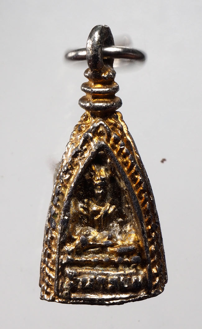 20บาท...พระหล่อ 3 หน้า ไม่ทราบที่ ///D128