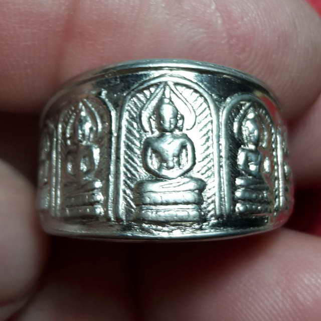 แหวนพระเจ้าห้าพระองค์หลวงพ่อกวย วัดโฆษิตาราม ชัยนาท ท้งวงค์เบอร์ 63 (เคาะเดียวแดง)