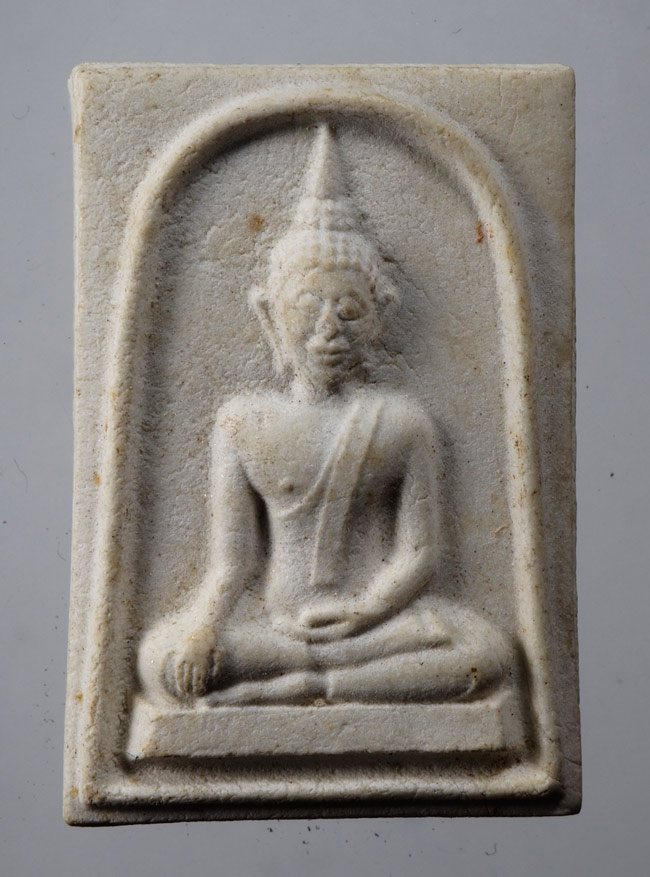 20บาท...พระผงหลวงพ่อขาว วัดหอมศีล บรรจุกริ่ง รุ่น 1 จ.สมุทรปราการ///D176