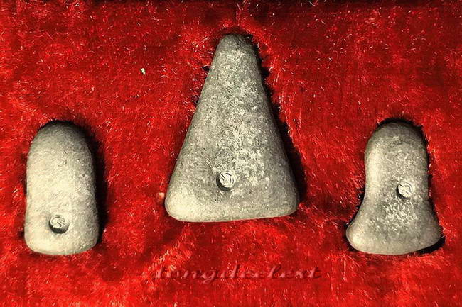 พระชุดไตรภาคี วัดโคนอน หลวงปู่โต๊ะ วัดประดู่ฉิมพลีปลุกเสก ปี2514 สวยมากพร้อมกล่องเดิมค่ะ