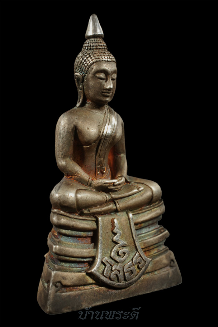 หลวงพ่อโสธร กรมตำรวจ 80 ปี พิมพ์หน้าใหญ่ เนื้อเงินขัดเงา พร้อมกล่องเดิม เคาะเดียว