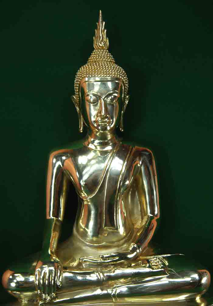 พระพุทธรูปบูชาอู่ทอง เนื้อทองเหลืองเหลือขัดมันผิวทอง ขนาดหน้าตัก ๙ นิ้ว ฐาน 10 นิ้ว สูง 15.5 นิ้ว หล