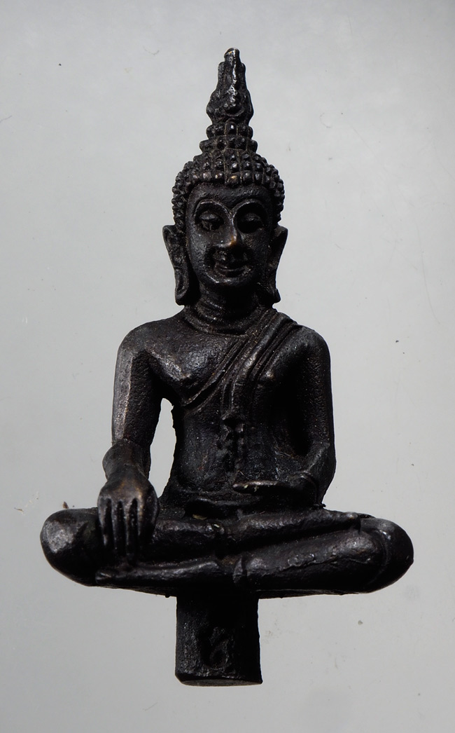 20บาท..พระยอดธงหลวงพ่อคูณ รุ่นทูลเกล้าฯ ///111