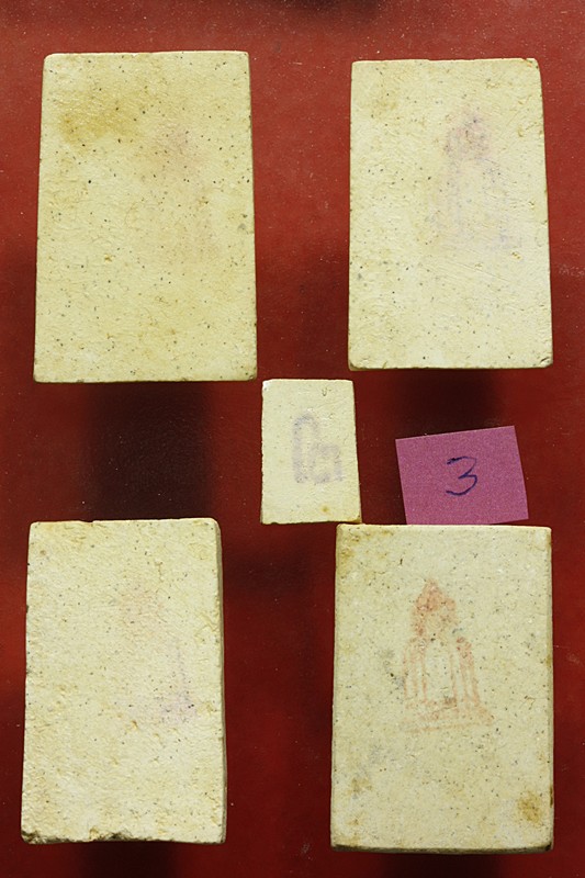 พระสมเด็จ 118 ปี วัดระฆัง ครบชุด 5 องค์ ตรายางชัด คัดสวย พร้อมกล่องเดิมและกล่องกระดาษ ชุด 3