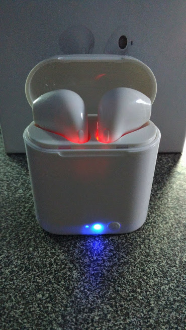 หูฟัง i7 TWS Mini พร้อมกล่องชาร์จ หูฟังบลูทูธไร้สาย