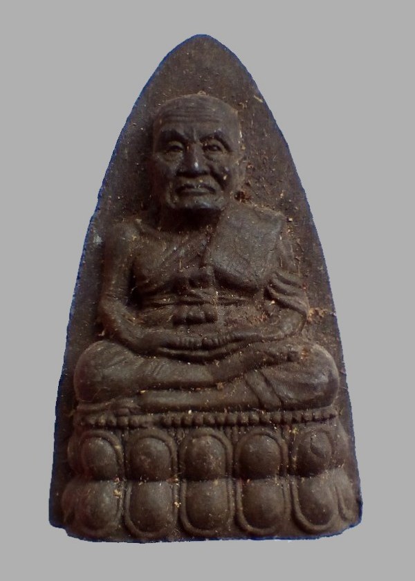 #ประสบการณ์ ...พระเนื้อว่าน หลัง พร. "หลวงปู่ทวด" ปี ๒๕๓๗ **รุ่น พร.** พิมพ์ใหญ่... สวย √ แท้