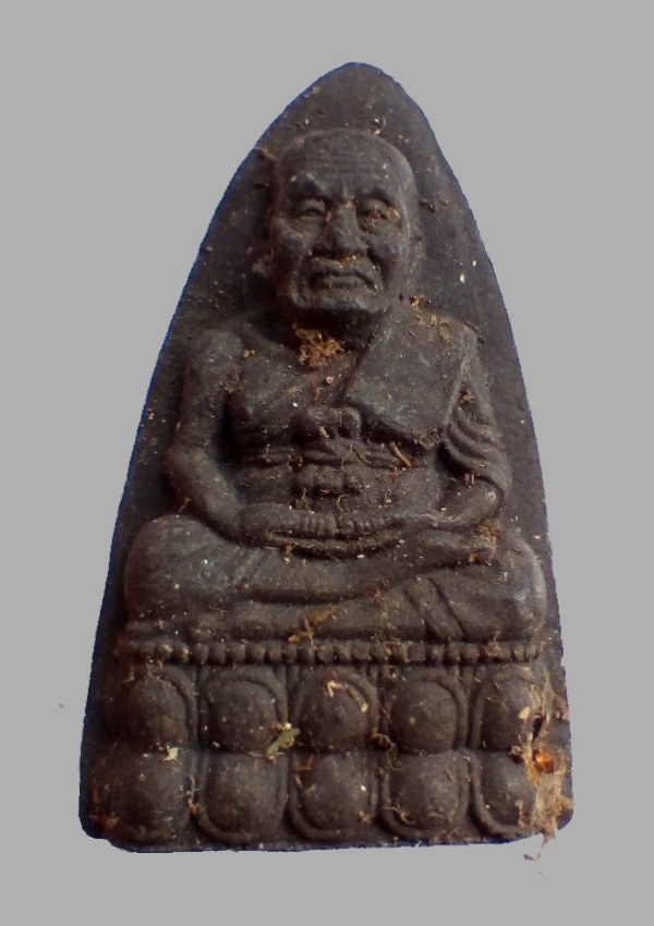 #ประสบการณ์ ...พระเนื้อว่าน หลัง พร. "หลวงปู่ทวด" ปี ๒๕๓๗ **รุ่น พร.** พิมพ์ใหญ่... สวย √ แท้