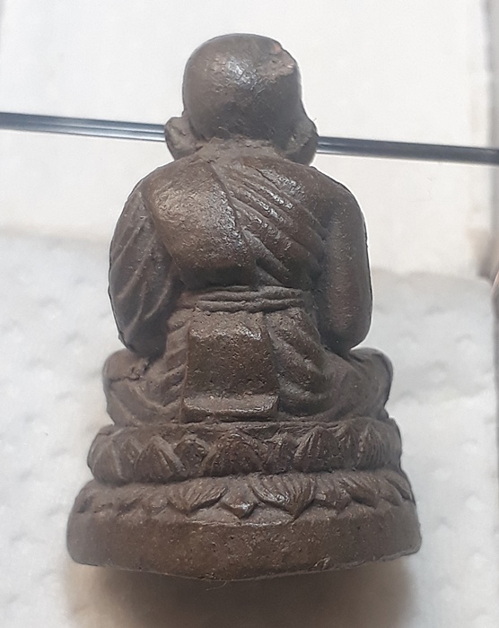 หลวงปู่ทวด เนื้อผง ลอยองค์ รุ่นทองพันชั่ง