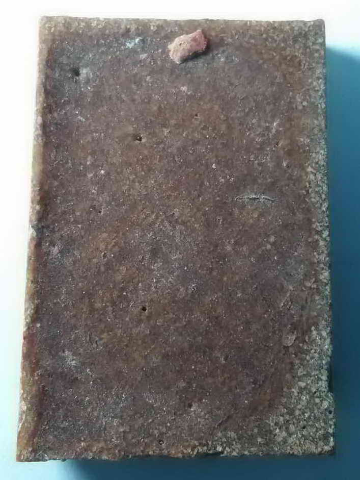 30 บาท  หลวงพ่อโสธร เนื้อกระเบื้องหลังคาโบสถ์ วัดโสธรวรารามวรวิหาร จ.ฉะเชิงเทรา  BOXP 16