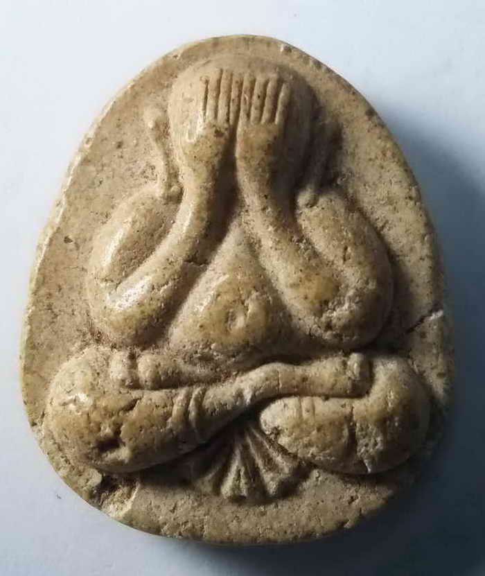 20 บาท พระปิดตามหาลาภเนื้อผง รุ่นรวยไม่เลิก วัดไผ่สีสุก จังหวัดนครราชสีมา BOXP 15 