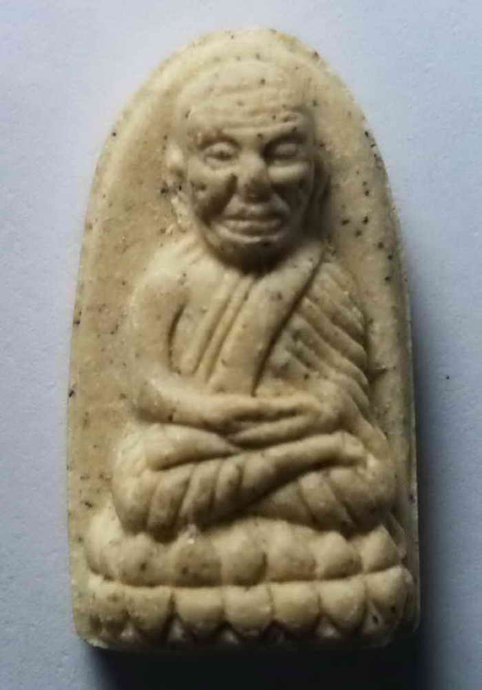 30 บาท หลวงปู่ทวดเนื้อผง  พุทโธดวงดี  โพธิจิตต  BOXP 15