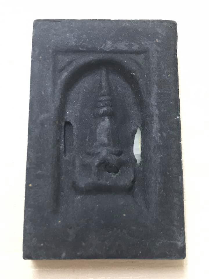 พระหลวงพ่อทวด รุ่นมหาเศรษฐี เนื้อว่าน พิมพ์สี่เหลี่ยม (กลักไม้ขีด) 2 องค์