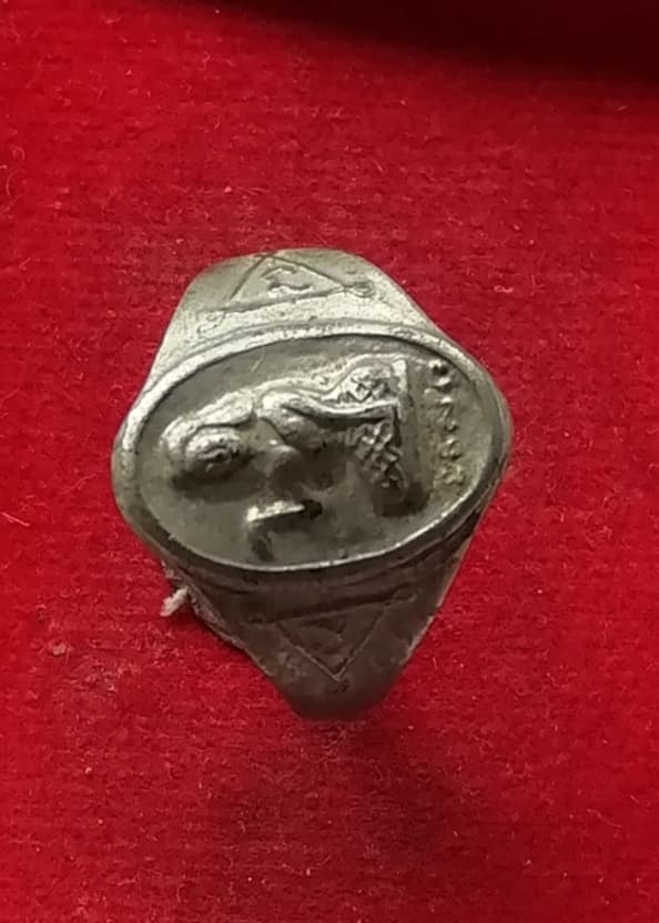 แหวนนางกวัก หลวงพ่อกวย วัดโฆสิตาราม2