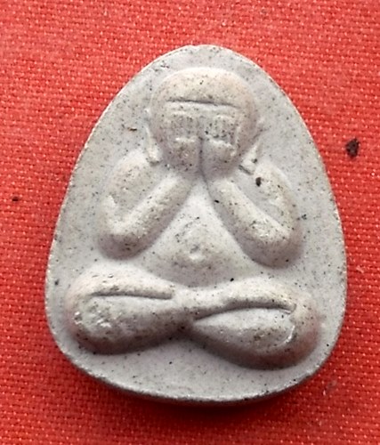 เริ่ม 10 บาท กับ ผงพระปิดตา วัดเลา บางขุนเทียน กรุงเทพ ฯ  .....R145