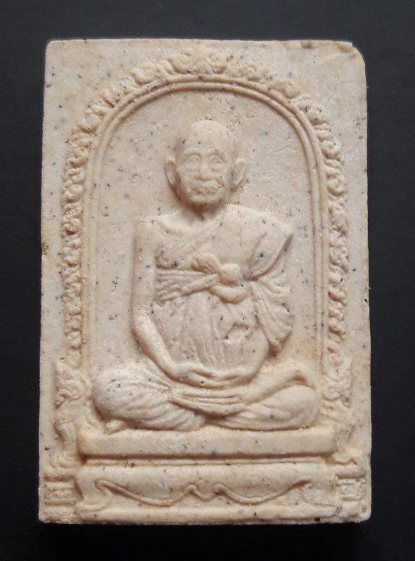 สมเด็จวัดระฆัง..122 ปี พิมพ์รูปเหมือน ...สภาพสวย  พร้อมกล่องเดิม....