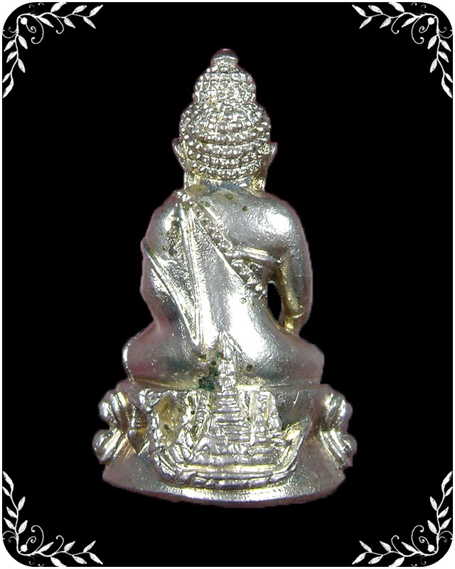 พระกริ่ง วัดแจ้งรุ่น 1  เนื้อเงิน  พิมพ์เล็ก มีหมายเลขกำกับ