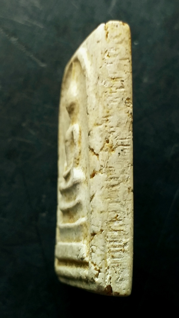 พระสมเด็จวัดระฆัง 100 ปี พิมพ์เส้นด้ายลึก เศียรโต เต็มฟอร์ม