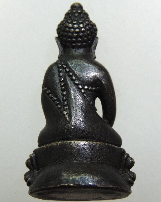 ๒๐ พระกริ่ง