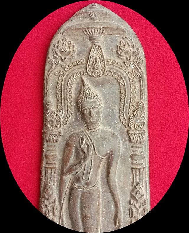  พระลีลากำแพงศอก หลวงปู่ทิมออกวัดเกาะกลอย อ.เมือง จ.ระยอง เนื้อดินเผา ปี 07
