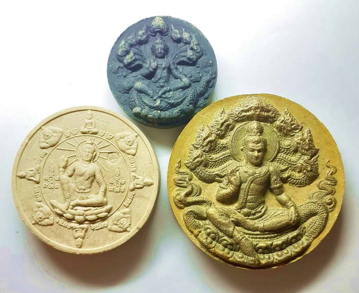 30 บาท กับจตุครามรามเทพ 3 องค์ครับ เชิญครับไม่แพง