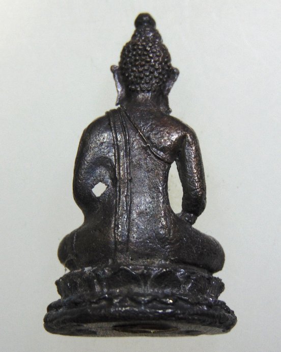 ๒๐ รูปหล่อพระพุทธ อุดกริ่ง