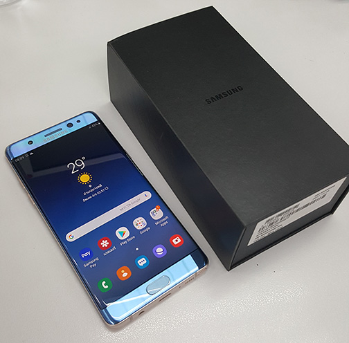 Samsung NOTE FE Fan Edition สีฟ้า สวยๆ เครื่องศูนย์ไทยครับ พร้อมกล่อง และเคส/ เพียง 5,990.- เท่านั้น