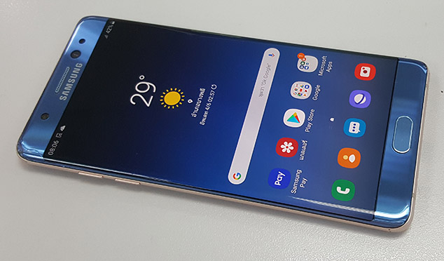 Samsung NOTE FE Fan Edition สีฟ้า สวยๆ เครื่องศูนย์ไทยครับ พร้อมกล่อง และเคส/ เพียง 5,990.- เท่านั้น