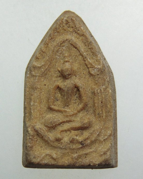 ๒๐ พระพุทธเนื้อผงน้ำมัน