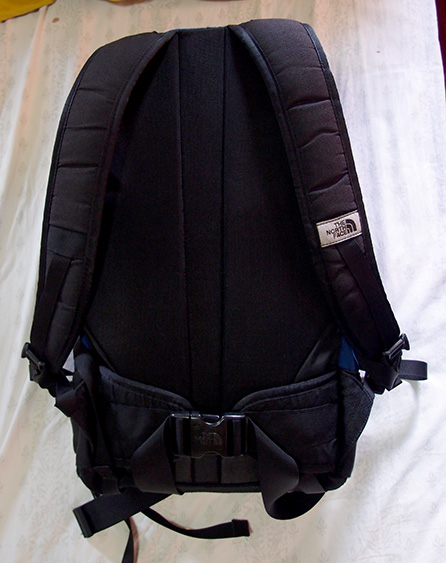 เป้แบรนด์ดัง The North Face ของแท้ รุ่นดัง HOT SHOT แข็งแรง ทนทาน ในดีไซน์สวย จาก5,000กว่า มาขายแค่.