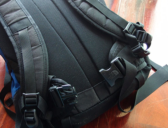 เป้แบรนด์ดัง The North Face ของแท้ รุ่นดัง HOT SHOT แข็งแรง ทนทาน ในดีไซน์สวย จาก5,000กว่า มาขายแค่.