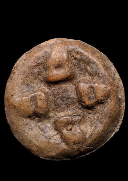 ถูกสุด สะดุดใจ...พระปิดตา 4 ทิศ กรุวัดคู้ยาง จ.กำแพงเพชร เนื้อดิน หลังยันต์