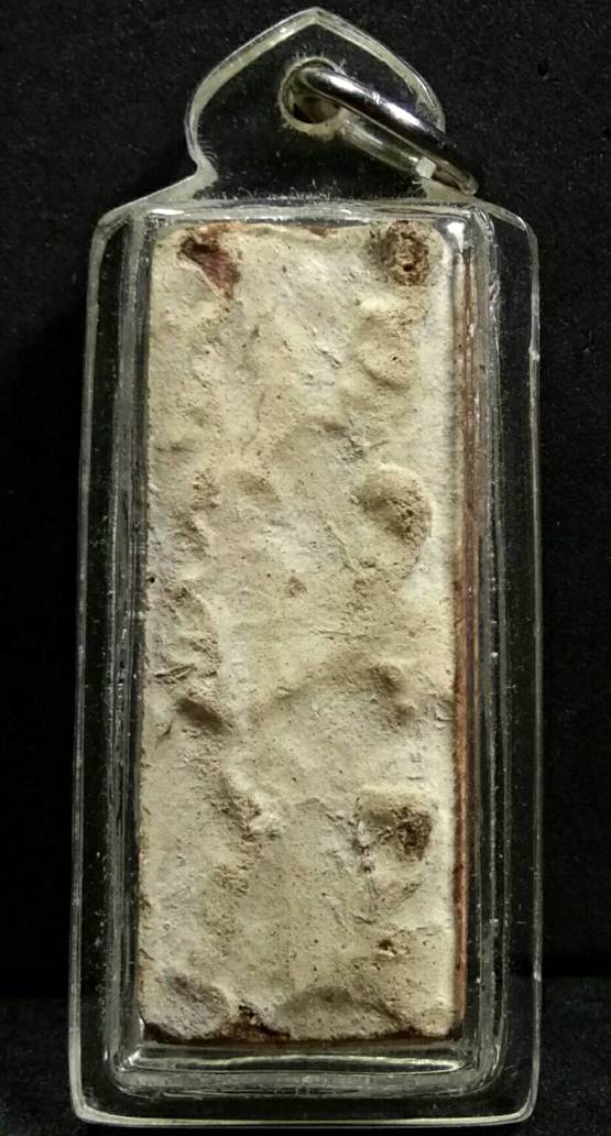 พระกรุนาดูนตัด 6 เลี่ยมพร้อมใช้สภาพสวยเนื้อหินทรายเข้มสวยตามรูปเก่าถึงยุค1300-1800ปีจังหวัดมหาสารคาม